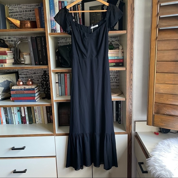 Reformation // Butterfly Off Shoulder Long Dress - Picture 2 of 12